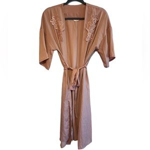 Light Pink Short Sleeve Robe